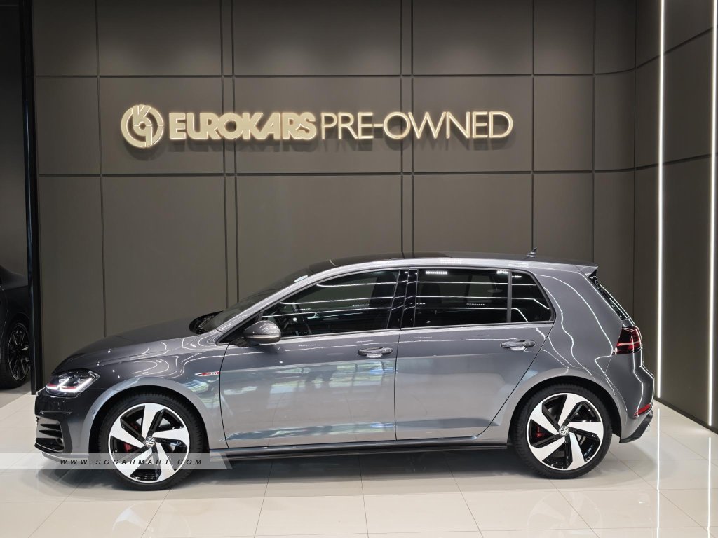 Volkswagen Golf GTI 5DR Sunroof