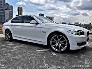 BMW 5 Series 520i (COE till 11/2032)