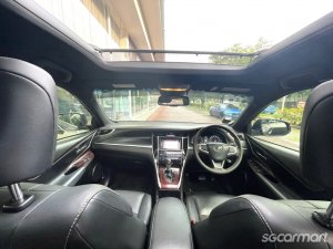 Toyota Harrier 2.0A Premium Panoramic Roof (New 5-yr COE)