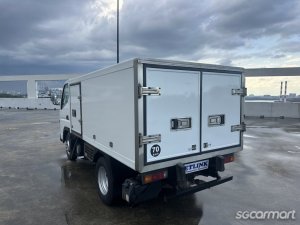 Mitsubishi Fuso Canter FEA01