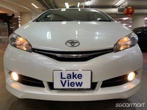 Toyota Wish 1.8A Elegance