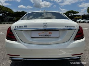 Mercedes-Benz S-Class S320L