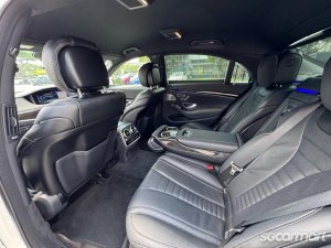 Mercedes-Benz S-Class S320L