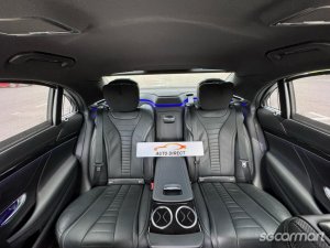 Mercedes-Benz S-Class S320L
