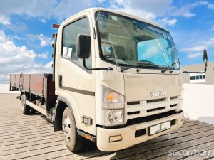 Isuzu NNR85U