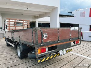 Isuzu NNR85U