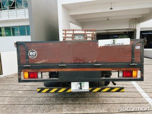 Isuzu NNR85U