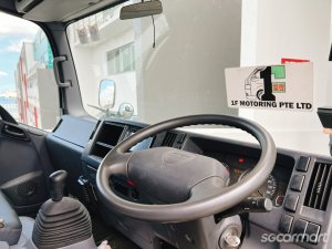 Isuzu NNR85U