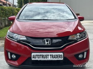 Honda Jazz 1.5A RS