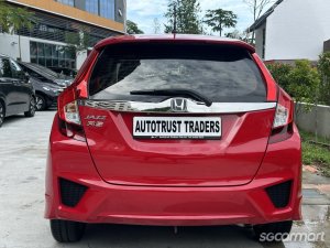 Honda Jazz 1.5A RS