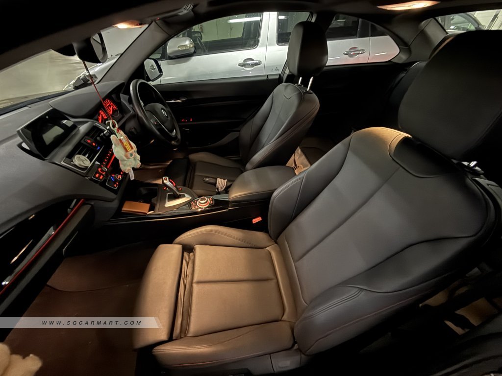 BMW 2 Series 218i Coupe Sunroof