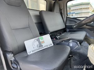 Mitsubishi Fuso Canter FEB21 (New 5-yr COE)
