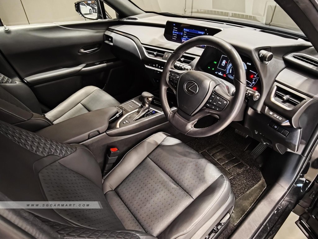 Lexus UX Hybrid UX250h Executive