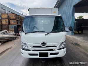 Hino XZU710R