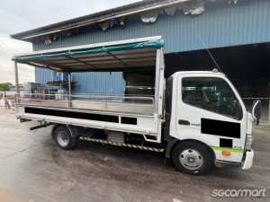 Hino XZU710R