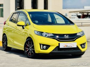 Honda Jazz 1.5A RS-thumbnail