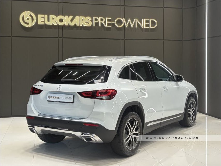 Mercedes-Benz GLA-Class GLA180 Progressive