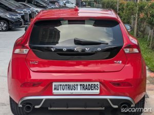 Volvo V40 T4 R-Design Sunroof