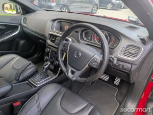 Volvo V40 T4 R-Design Sunroof