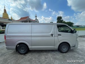 Toyota Hiace 3.0M