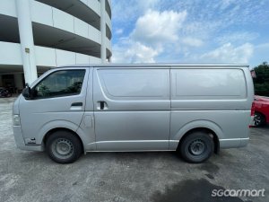 Toyota Hiace 3.0M