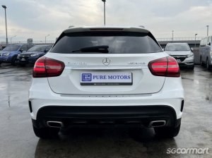 Mercedes-Benz GLA-Class GLA180 AMG Line