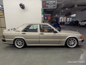 Mercedes-Benz 190E