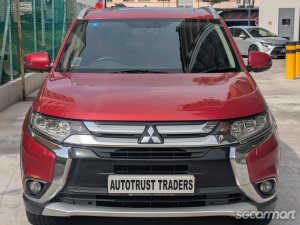 Mitsubishi Outlander 2.4A Sunroof