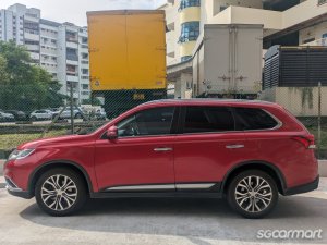 Mitsubishi Outlander 2.4A Sunroof