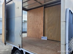 Isuzu NHR85A (New 5-yr COE)
