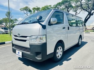 Toyota Hiace 3.0A DX