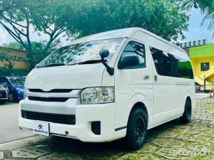 Toyota Hiace Commuter 2.8A GL