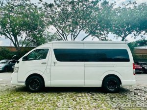 Toyota Hiace Commuter 2.8A GL