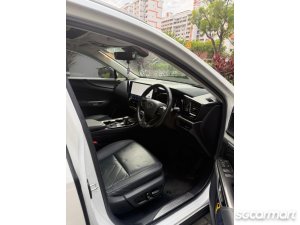 Lexus NX Hybrid NX350h Luxury Sunroof