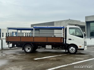Hino XZU710R