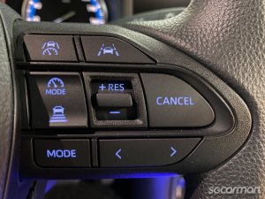 Toyota Noah Hybrid 1.8A X