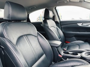 Kia Cerato 1.6A LX