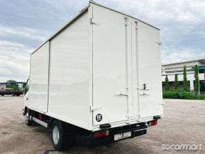 Hino XZU710R