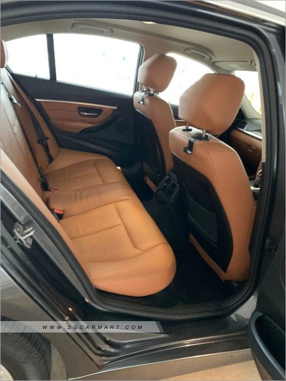 BMW 3 Series 318i