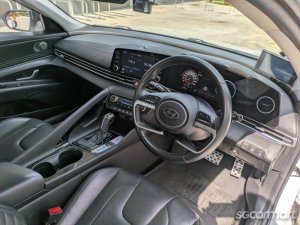 Hyundai Avante 1.6A S