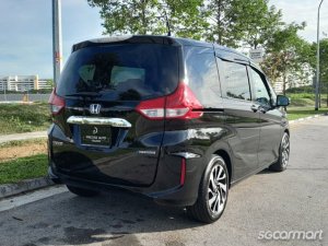 Honda Freed Hybrid 1.5A G