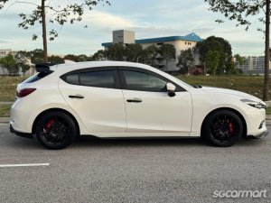 Mazda 3 HB 1.5A Deluxe