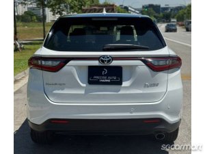 Toyota Harrier Turbo 2.0A G Panoramic Roof