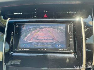 Toyota Harrier Turbo 2.0A G Panoramic Roof