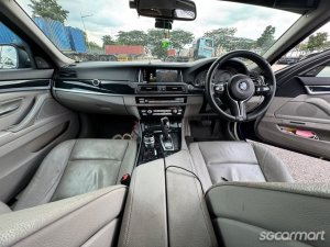 BMW 5 Series 523i (COE till 10/2030)