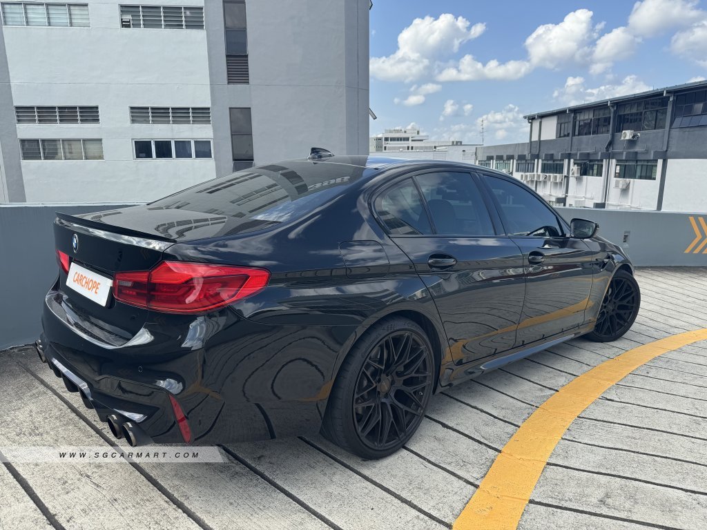 BMW 5 Series 520i Luxury