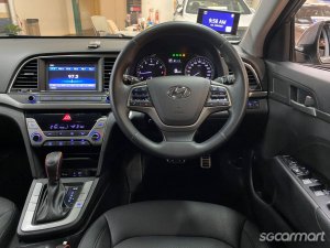 Hyundai Elantra 1.6A GLS Elite