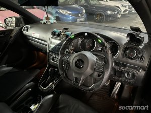 Volkswagen Golf GTI 3DR (COE till 10/2030)