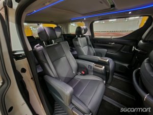 Toyota Alphard 2.5A S C-Package Moonroof