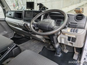 Mitsubishi Fuso Canter FEB21